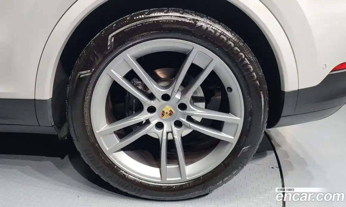 Porsche Cayenne 2024 3.0 Автомат в Москве № 197213, фото 5