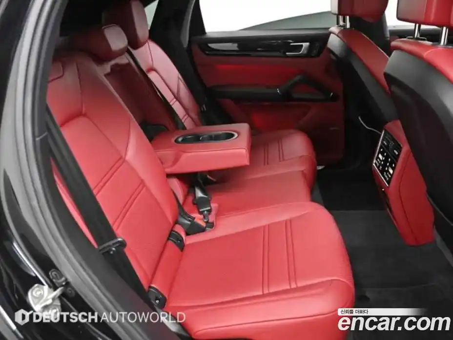 Porsche Cayenne 2023 3.0 Автомат в Москве № 197793, фото 11