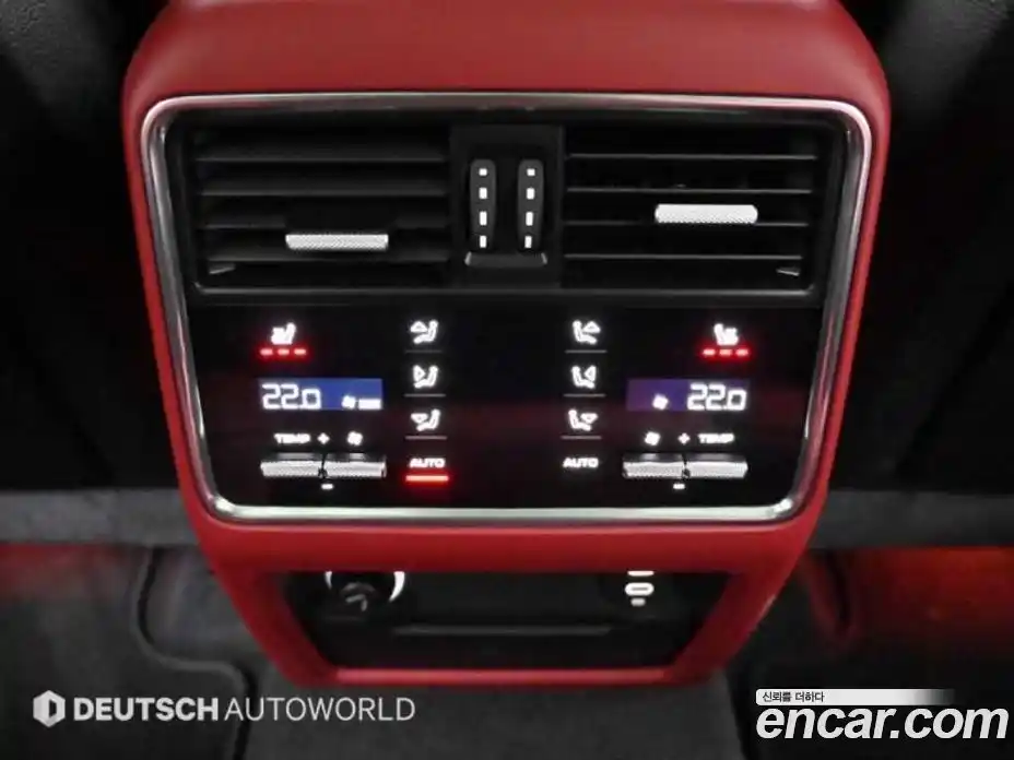 Porsche Cayenne 2023 3.0 Автомат в Москве № 197793, фото 18