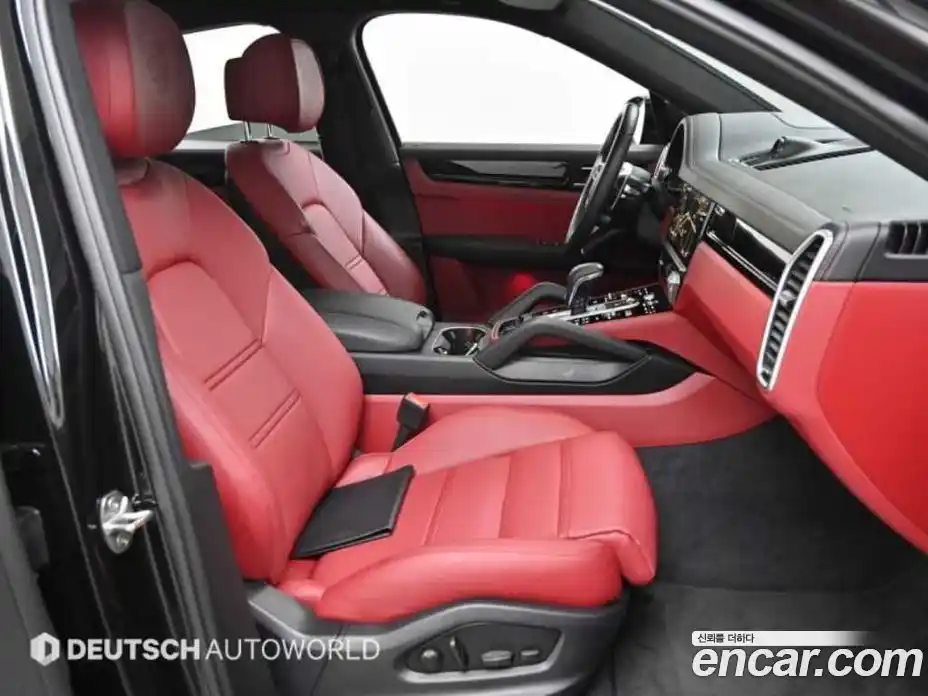 Porsche Cayenne 2023 3.0 Автомат в Москве № 197793, фото 10