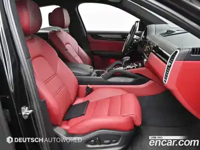 Porsche Cayenne 2023 3.0 Автомат в Москве № 197793, миниатюра 10