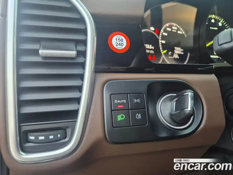 Porsche Cayenne 2023 3.0 Автомат в Москве № 197837, фото 14