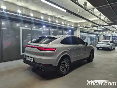 Porsche Cayenne 2023 3.0 Автомат в Москве № 197837, миниатюра 4
