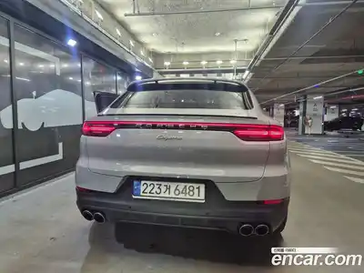 Porsche Cayenne 2023 3.0 Автомат в Москве № 197837, миниатюра 5