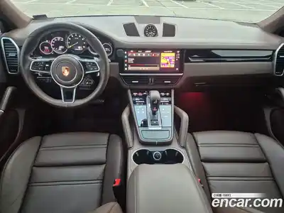Porsche Cayenne 2023 3.0 Автомат в Москве № 197837, миниатюра 6