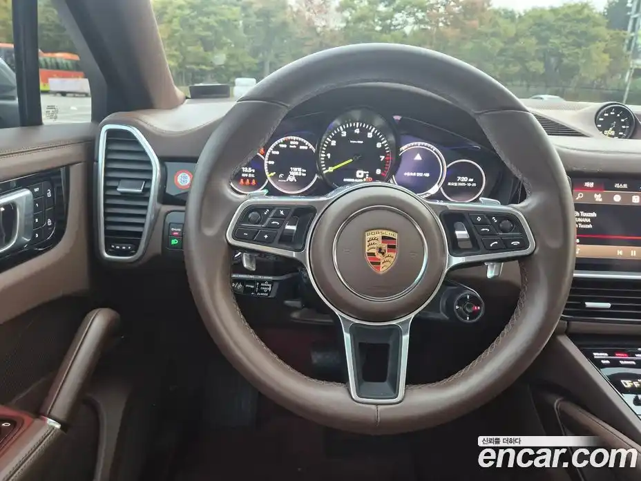 Porsche Cayenne 2023 3.0 Автомат в Москве № 197837, фото 7