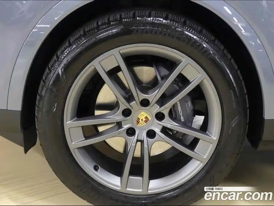 Porsche Cayenne 2024 3.0 Автомат в Москве № 197871, фото 11