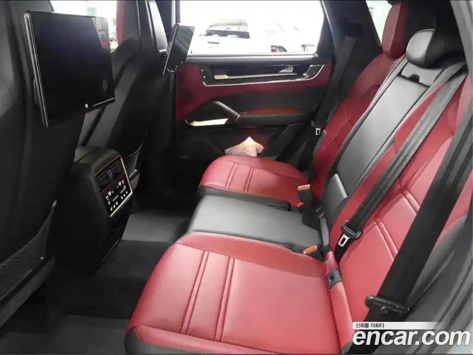 Porsche Cayenne 2024 3.0 Автомат в Москве № 197871, фото 6