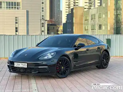Porsche Panamera, 2018