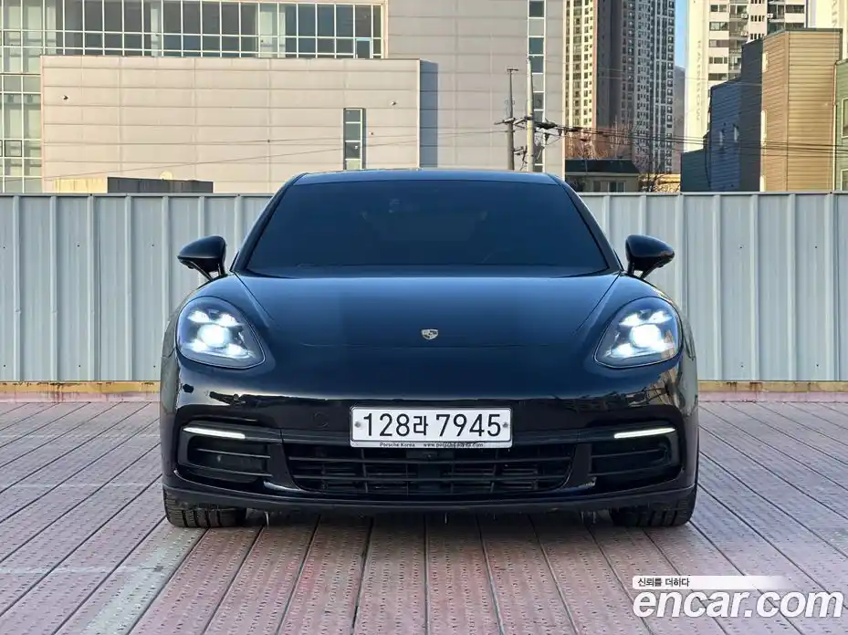 Porsche Panamera 2018 3.0 Автомат в Москве № 197987, фото 3