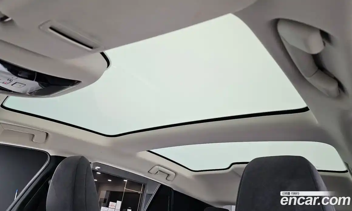 Lexus RZ 2023 0.2 Автомат в Москве № 198880, фото 19