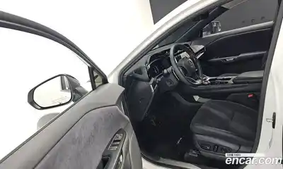 Lexus RZ 2023 0.2 Автомат в Москве № 198880, миниатюра 10