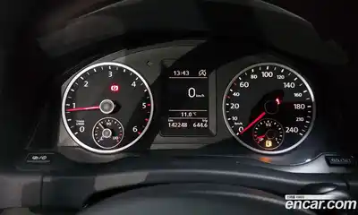 Volkswagen Tiguan 2015 2.0 Автомат в Москве № 199173, миниатюра 11