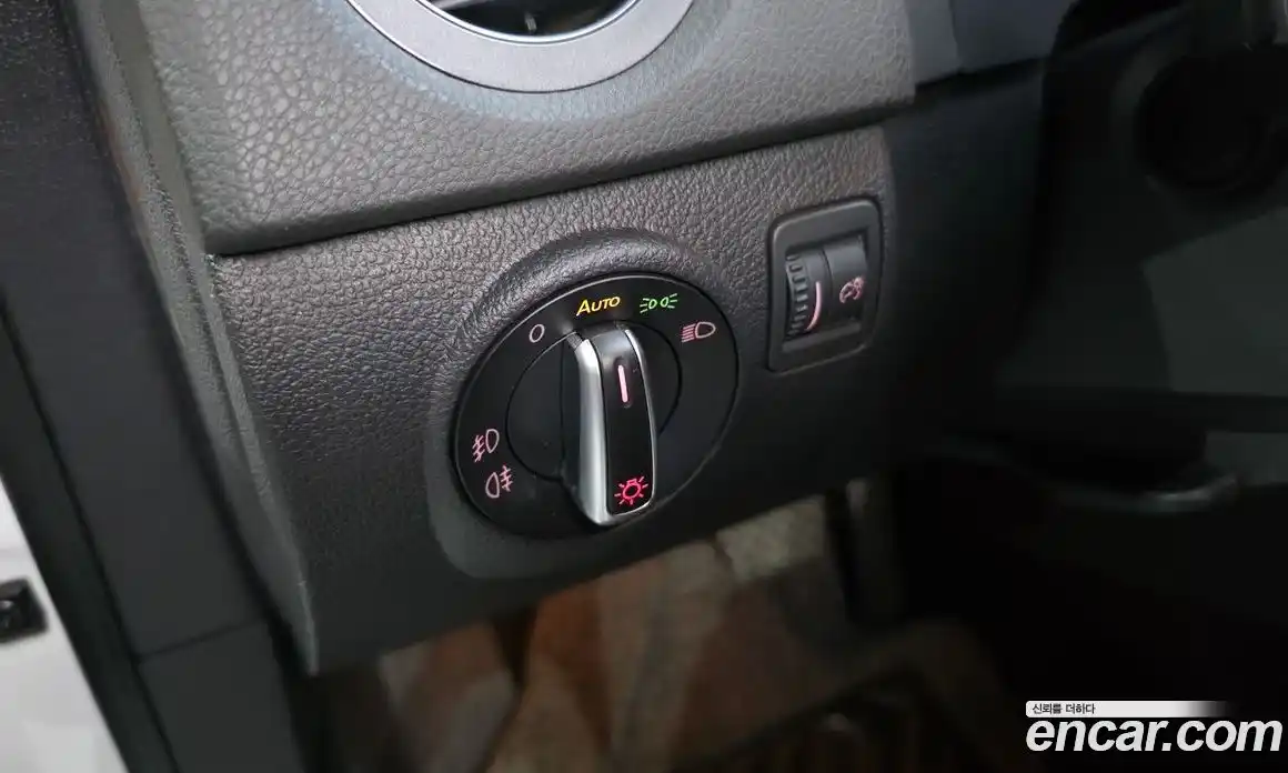 Volkswagen Tiguan 2015 2.0 Автомат в Москве № 199173, фото 16