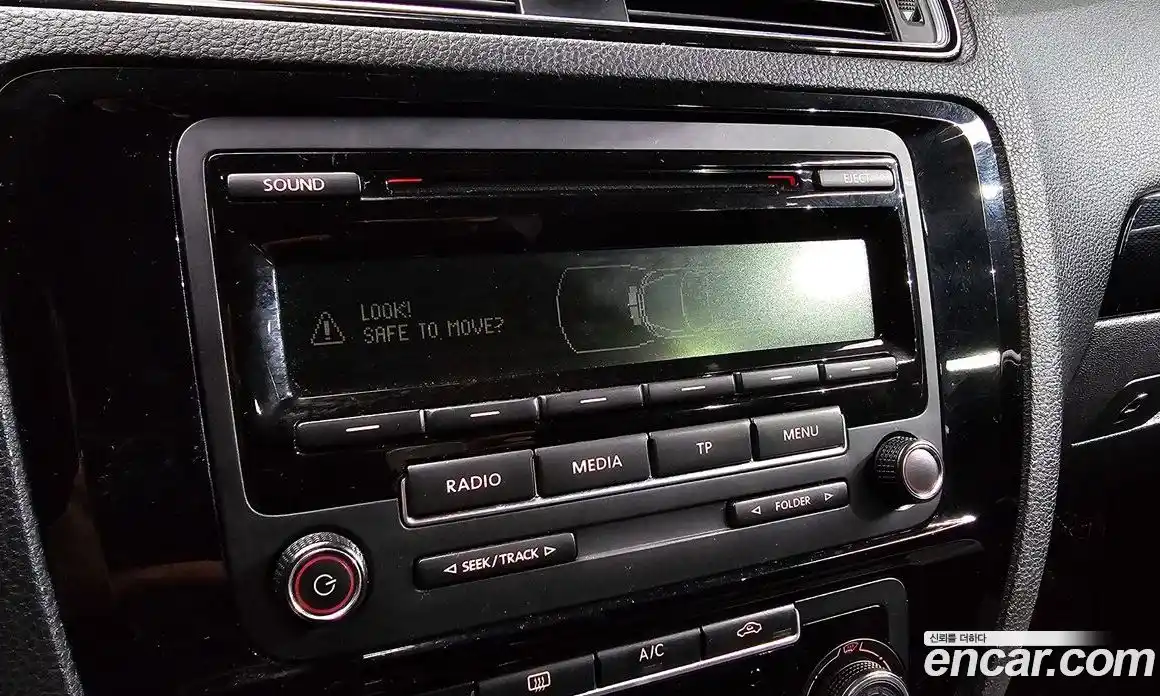 Volkswagen Jetta 2015 2.0 Автомат в Москве № 201523, фото 15