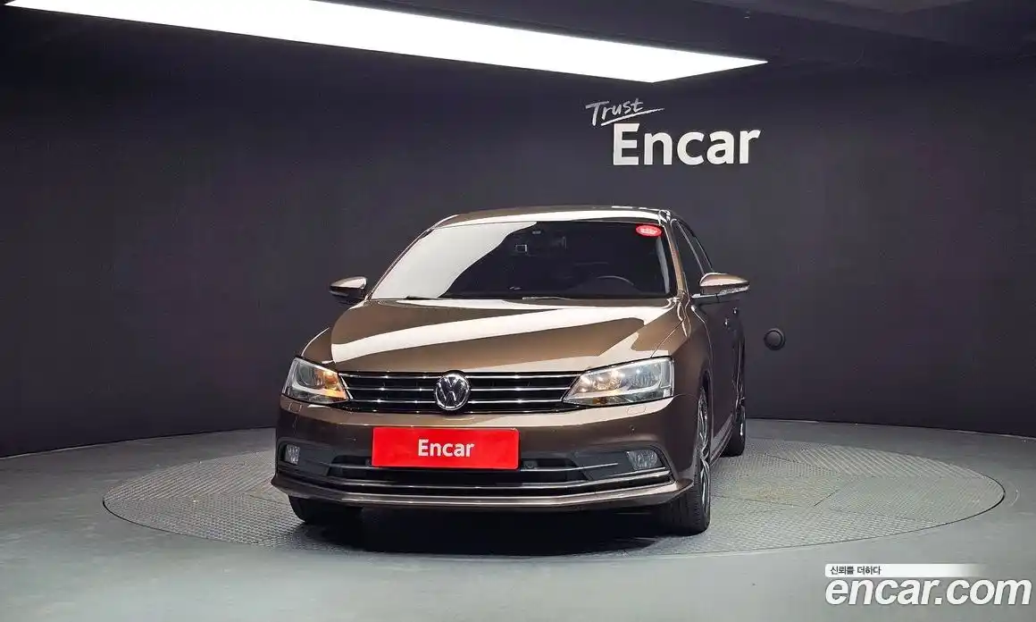 Volkswagen Jetta 2015 2.0 Автомат в Москве № 201523, фото 3