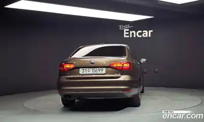 Volkswagen Jetta 2015 2.0 Автомат в Москве № 201523, миниатюра 4