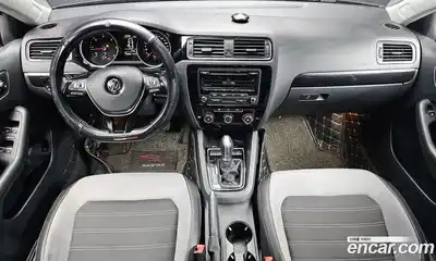 Volkswagen Jetta 2015 2.0 Автомат в Москве № 201523, миниатюра 7