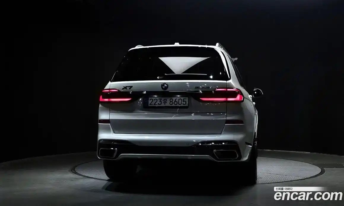 BMW X7 2024 3.0 Автомат в Москве № 210615, фото 1