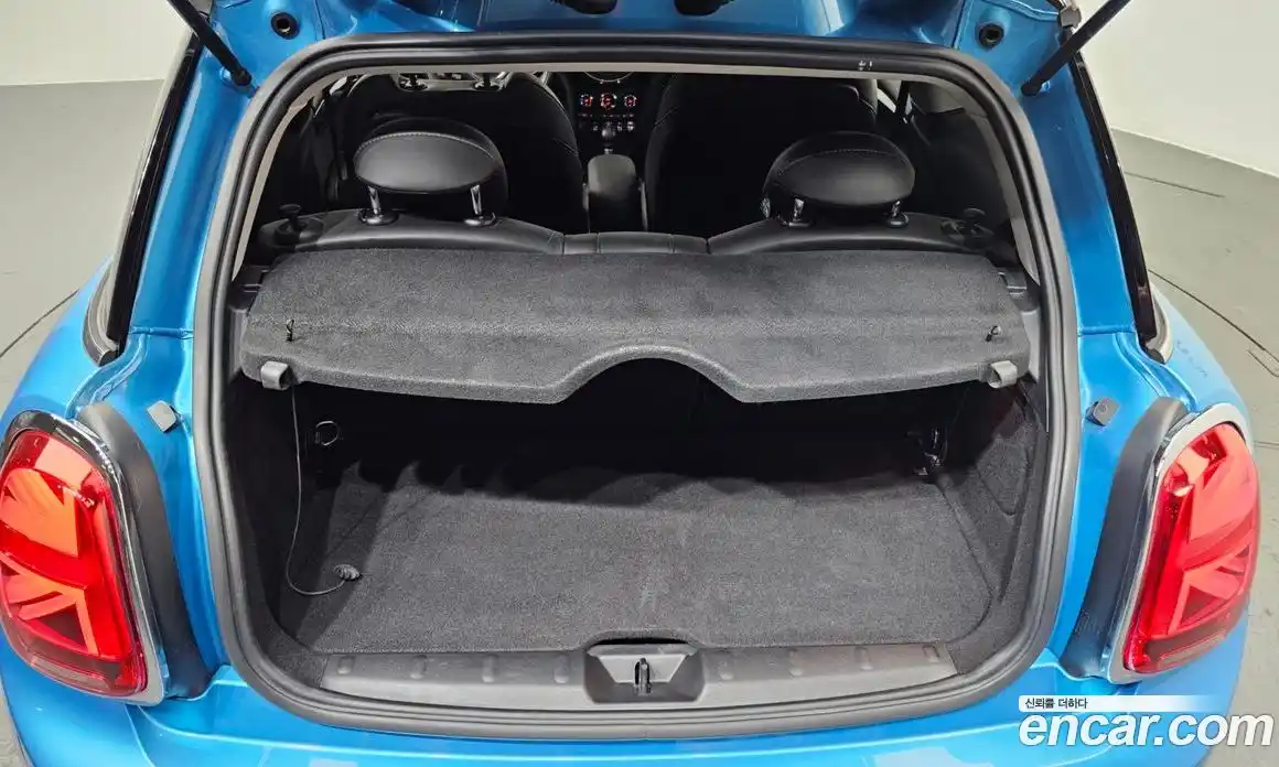 Mini Cooper 2019 2.0 Автомат в Москве № 211100, фото 10