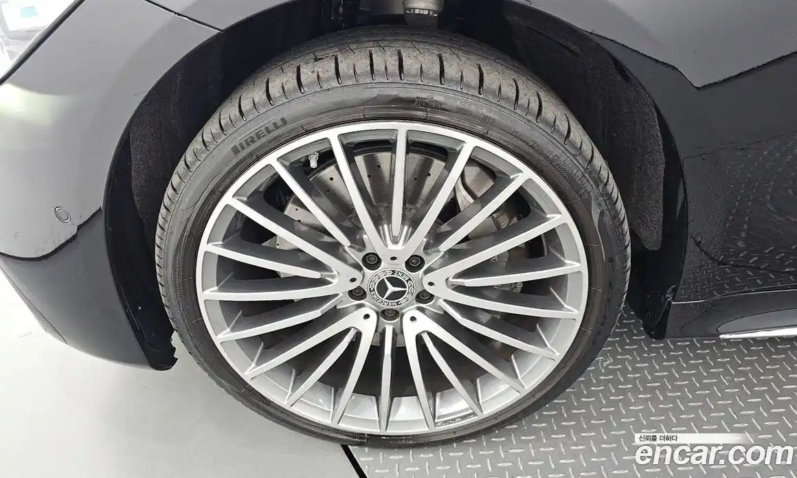 Mercedes-Benz S-Class 2024 3.0 Автомат в Москве № 211880, фото 12