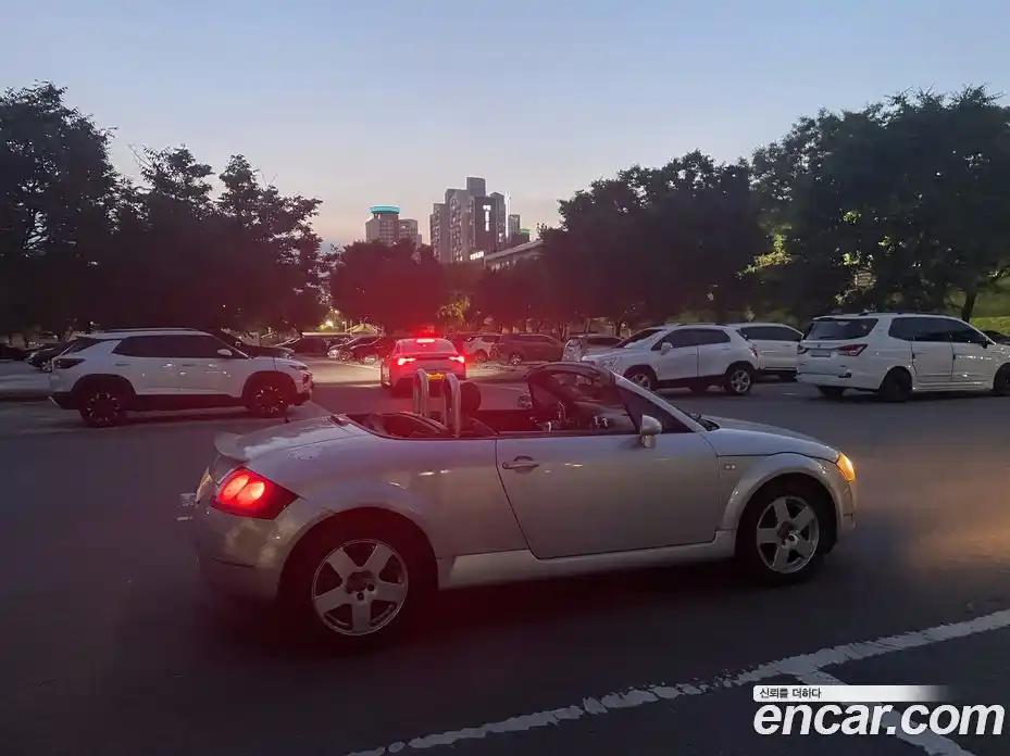 Audi TT 2002 1.8 Механическая в Москве № 211882, фото 16