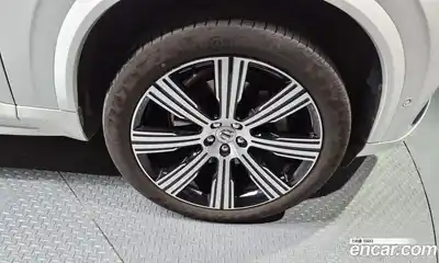 Volvo XC90 2023 2.0 Автомат в Москве № 212881, миниатюра 5