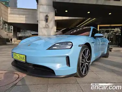 Porsche Taycan, 2025