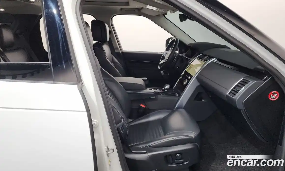 Land Rover Discovery 2022 3.0 Автомат в Москве № 213389, фото 17