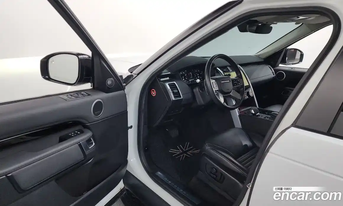 Land Rover Discovery 2022 3.0 Автомат в Москве № 213389, фото 19