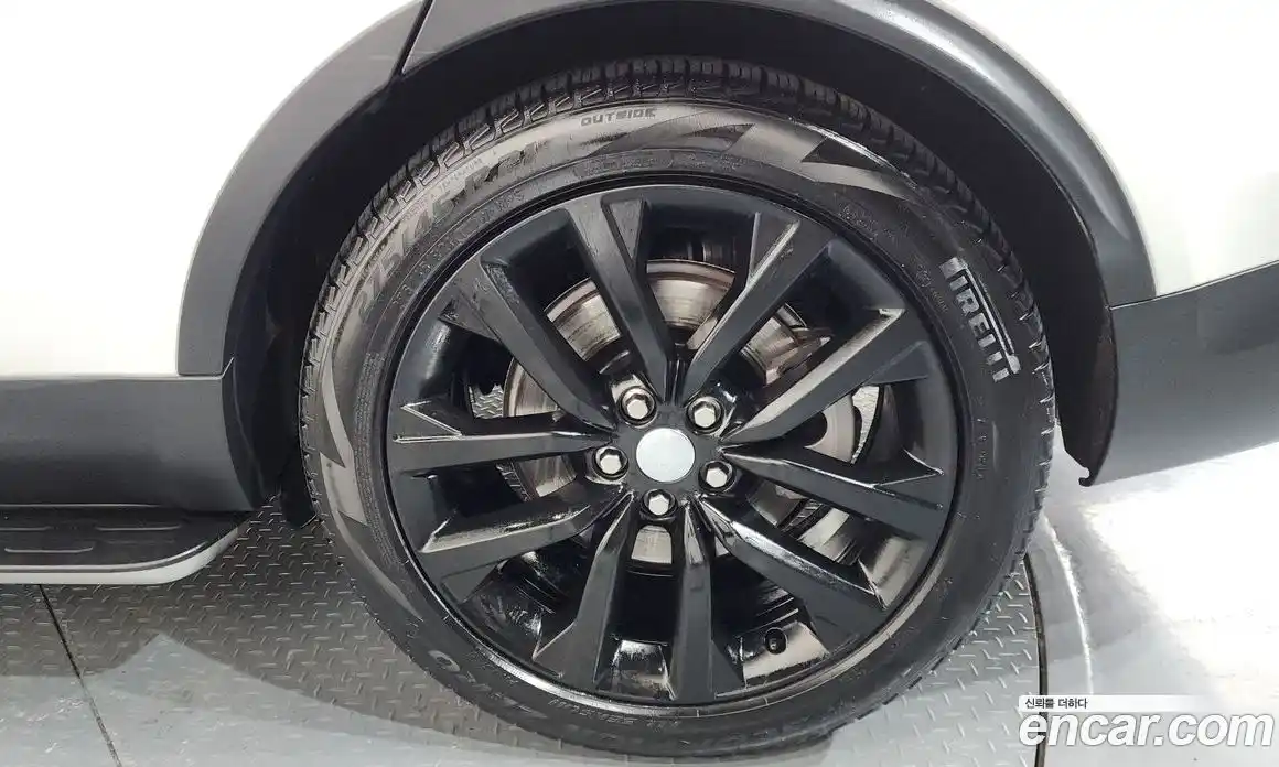 Land Rover Discovery 2022 3.0 Автомат в Москве № 213389, фото 20