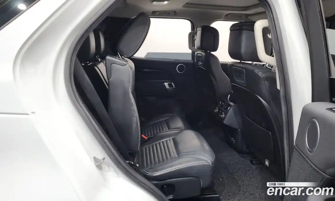 Land Rover Discovery 2022 3.0 Автомат в Москве № 213389, фото 2