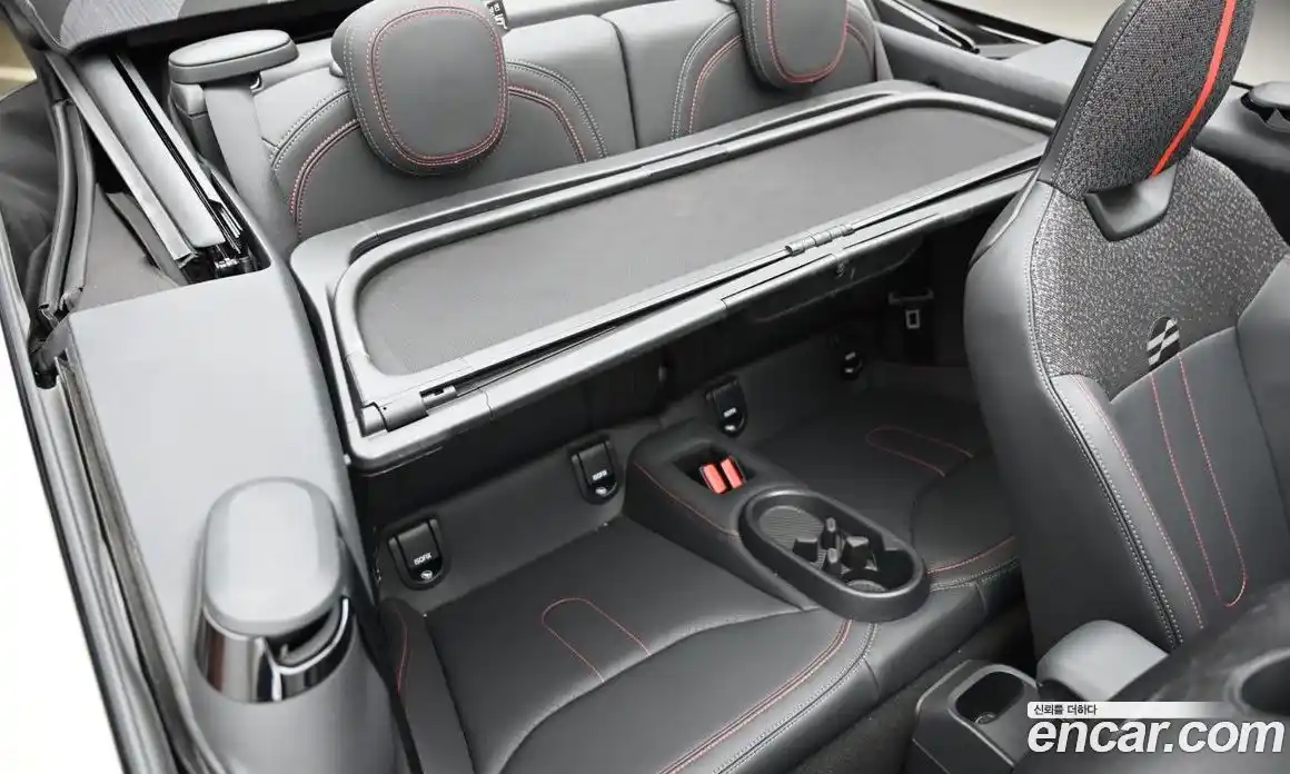 Mini Cooper Convertible 2025 2.0 Автомат в Москве № 214027, фото 12