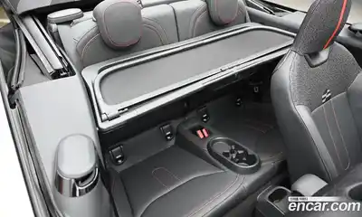 Mini Cooper Convertible 2025 2.0 Автомат в Москве № 214027, миниатюра 12