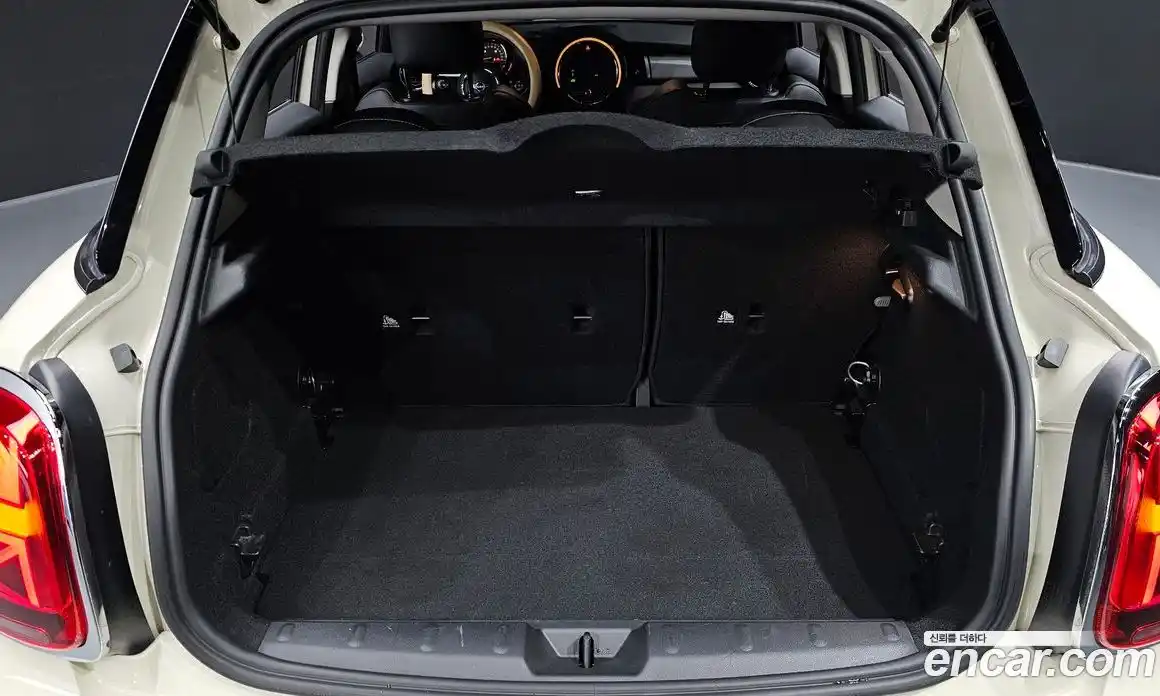 Mini Cooper 2021 1.5 Автомат в Москве № 214110, фото 6