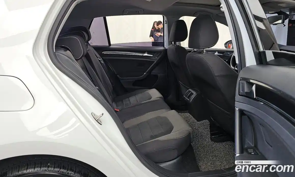 Volkswagen Golf 2014 2.0 Автомат в Москве № 215210, фото 4