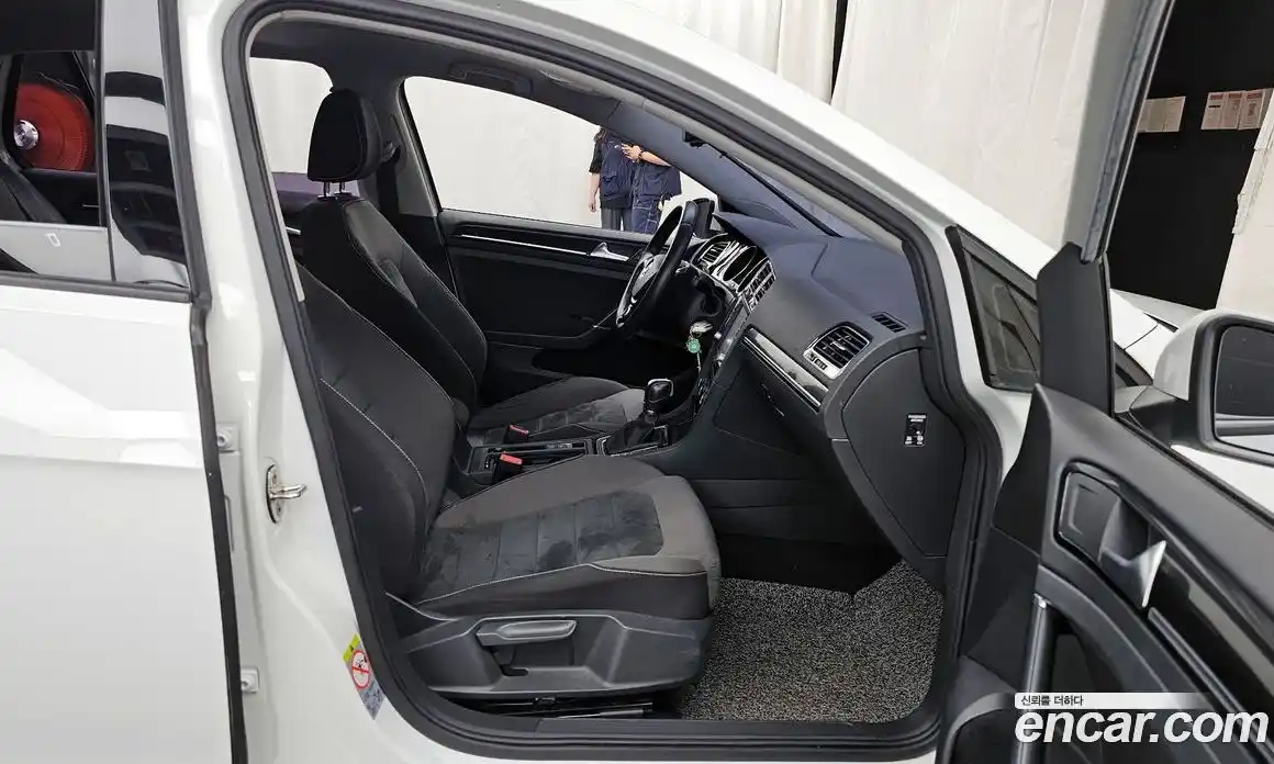 Volkswagen Golf 2014 2.0 Автомат в Москве № 215210, фото 6