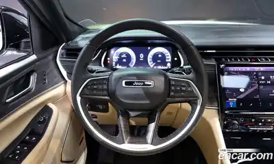 Jeep Cherokee 2023 3.6 Автомат в Москве № 215446, миниатюра 11