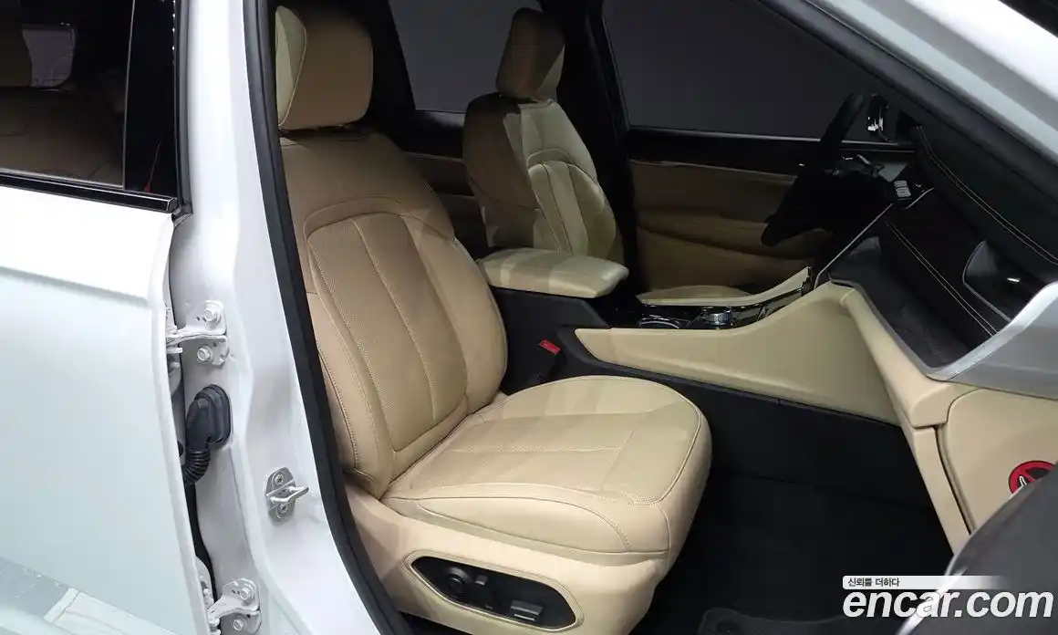 Jeep Cherokee 2023 3.6 Автомат в Москве № 215446, фото 13