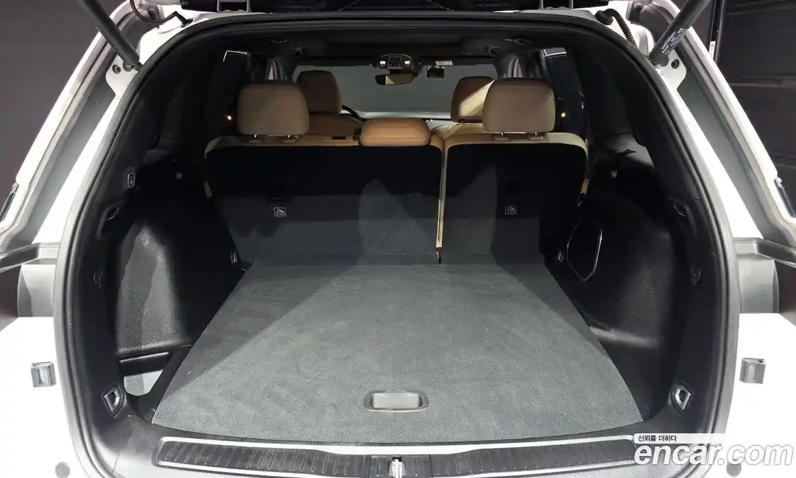 Jeep Cherokee 2023 3.6 Автомат в Москве № 215446, фото 8