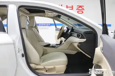 Toyota Camry 2023 2.5 Автомат в Москве № 215653, миниатюра 11