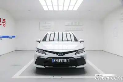 Toyota Camry 2023 2.5 Автомат в Москве № 215653, миниатюра 2