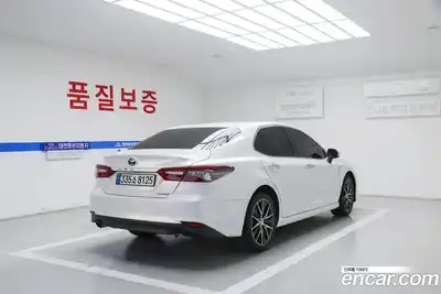 Toyota Camry 2023 2.5 Автомат в Москве № 215653, миниатюра 4