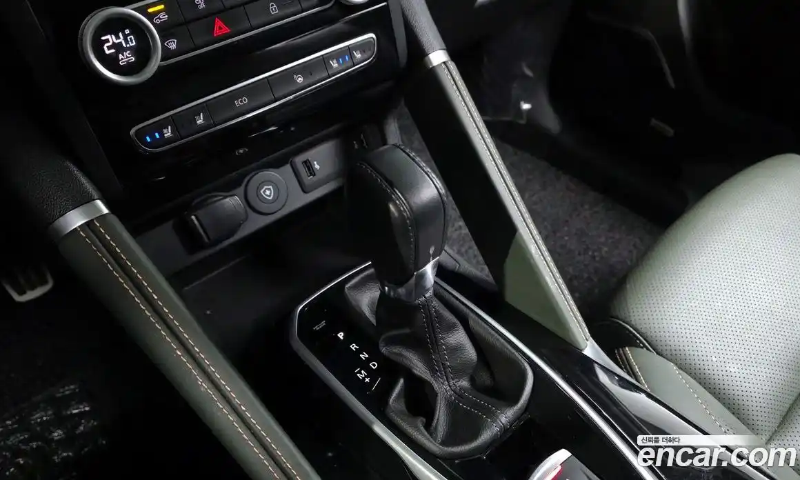 Renault QM6 2024 2.0 Автомат в Москве № 220862, фото 11