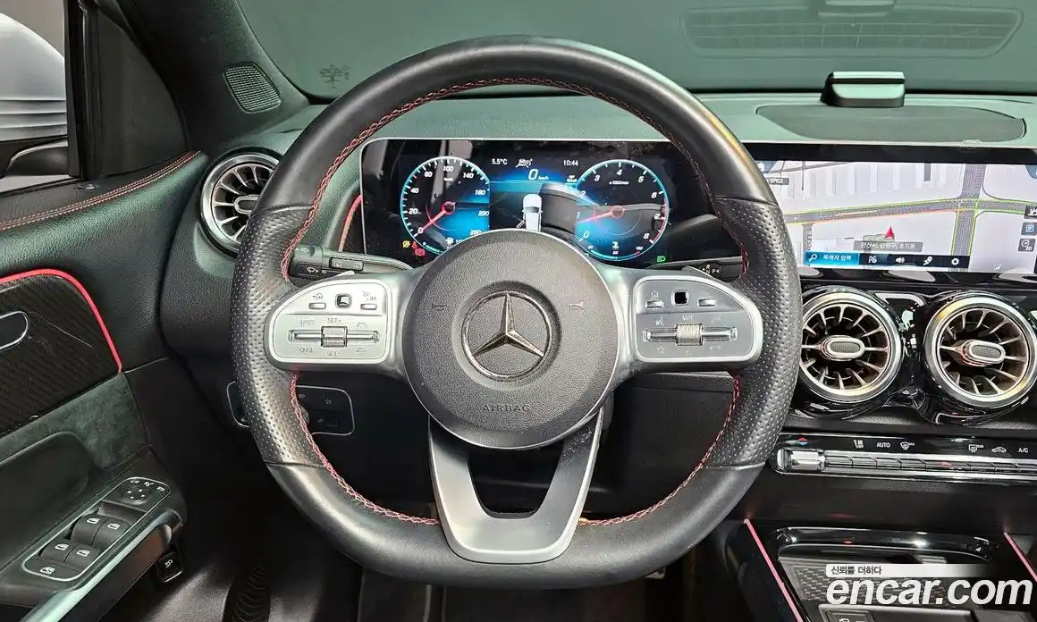 Mercedes-Benz GLB-Class 2020 2.0 Автомат в Москве № 224514, фото 18