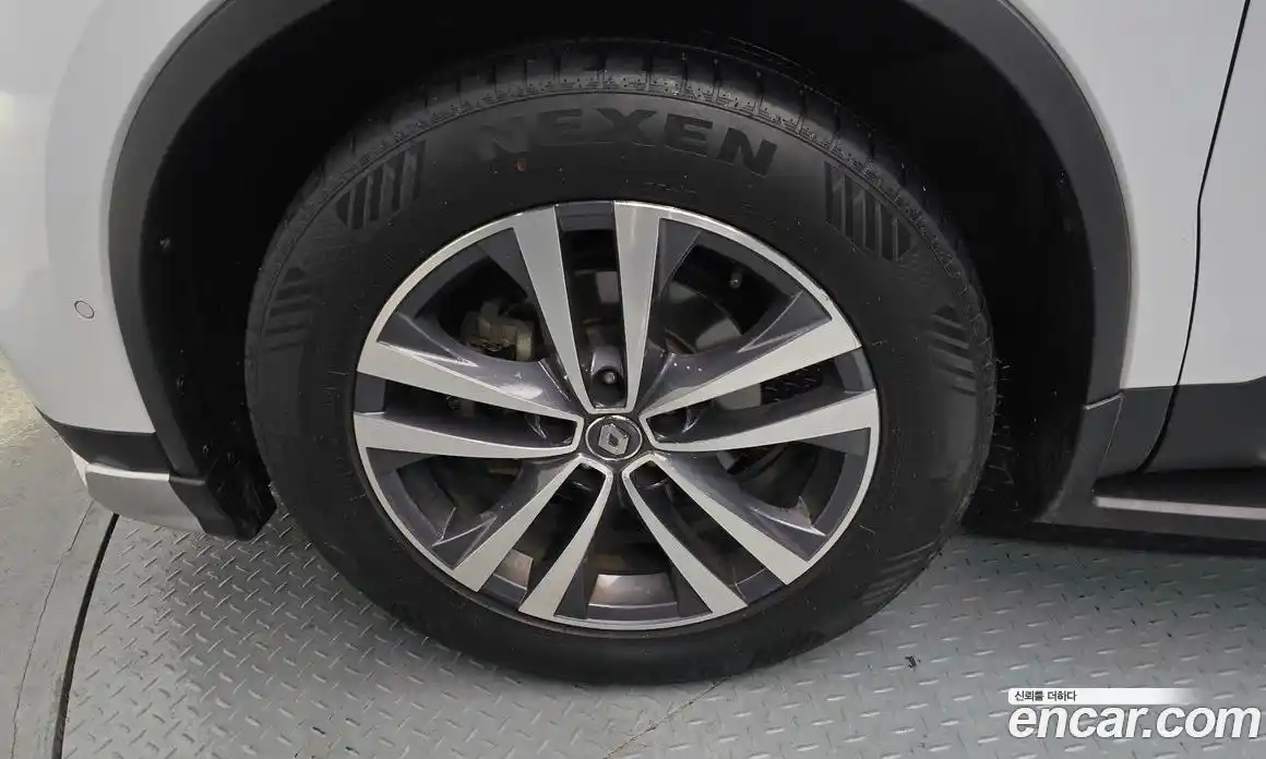 Renault QM6 2018 2.0 Автомат в Москве № 225909, фото 17