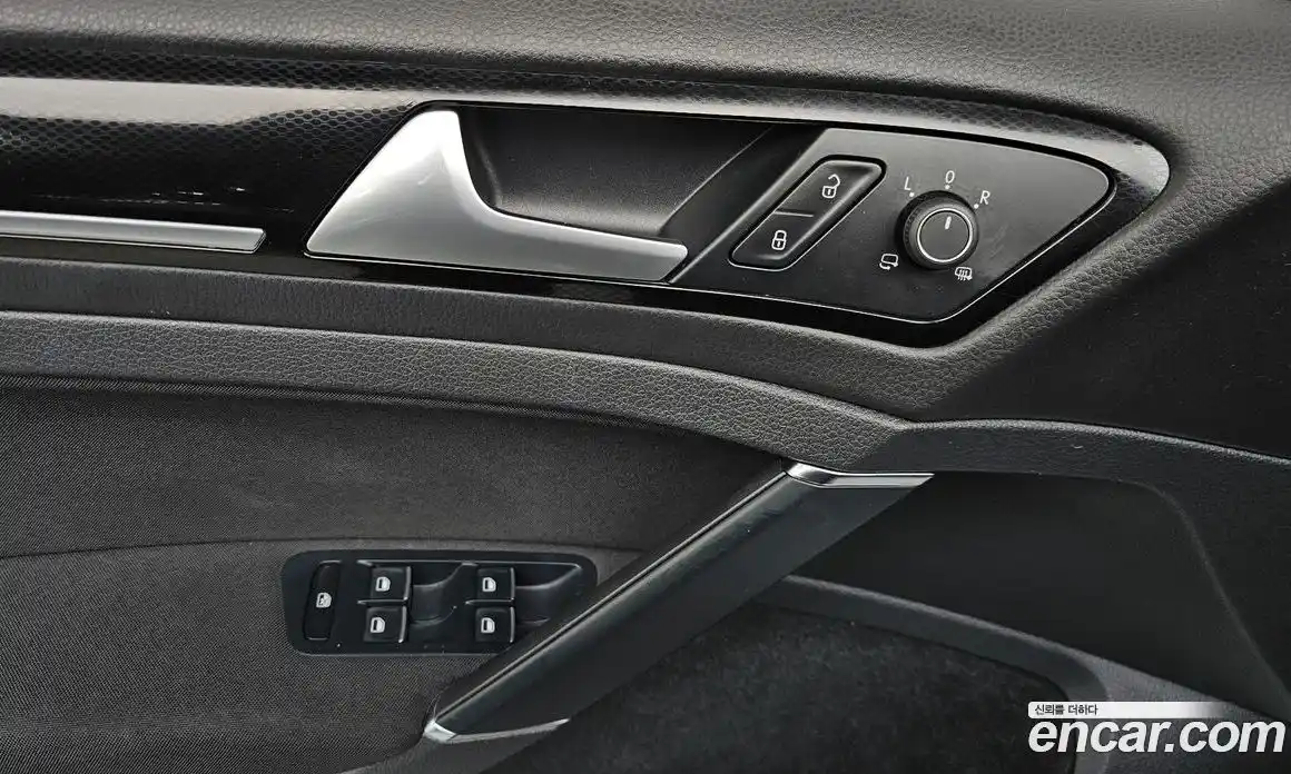 Volkswagen Golf 2015 1.6 Автомат в Москве № 227786, фото 19