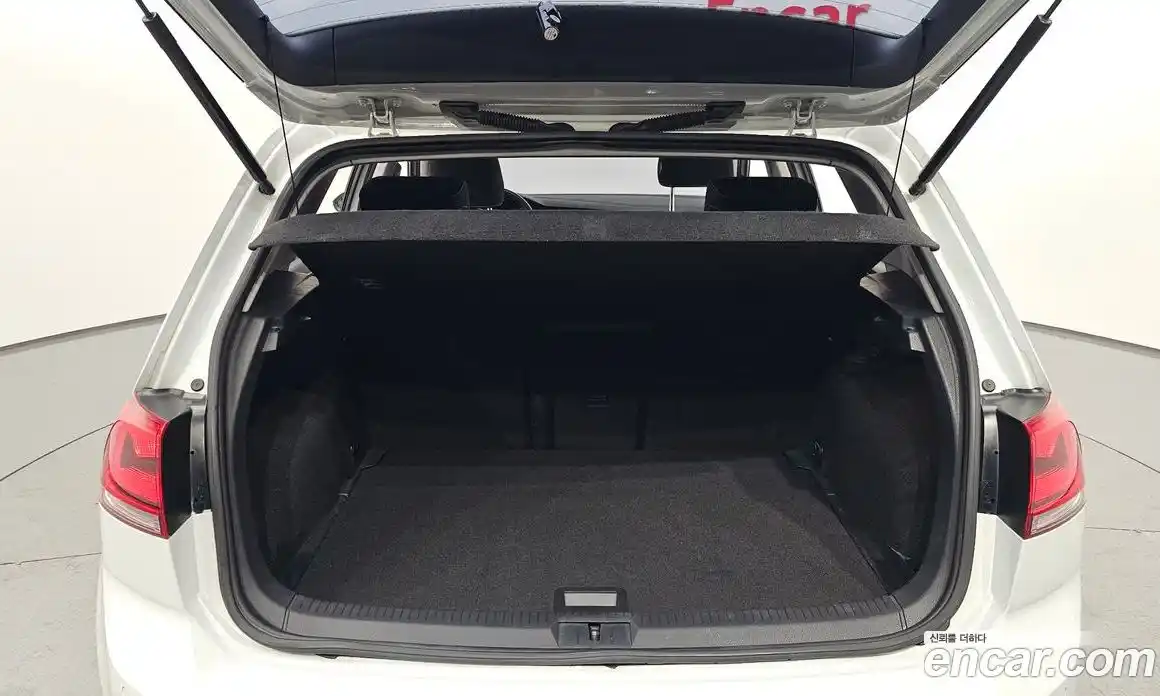 Volkswagen Golf 2015 1.6 Автомат в Москве № 227786, фото 20