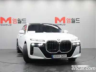 BMW 7-Series 2024 3.0 Автомат в Москве № 228117, миниатюра 3