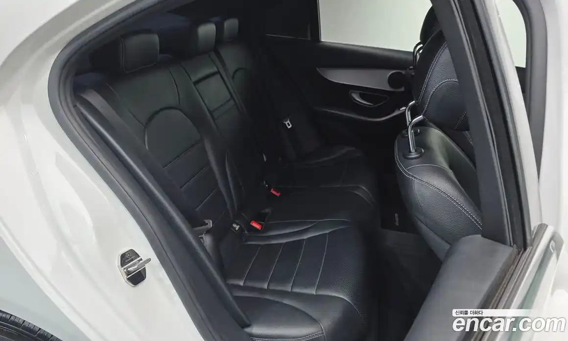 Mercedes-Benz C-Class 2018 2.0 Автомат в Москве № 229614, фото 12